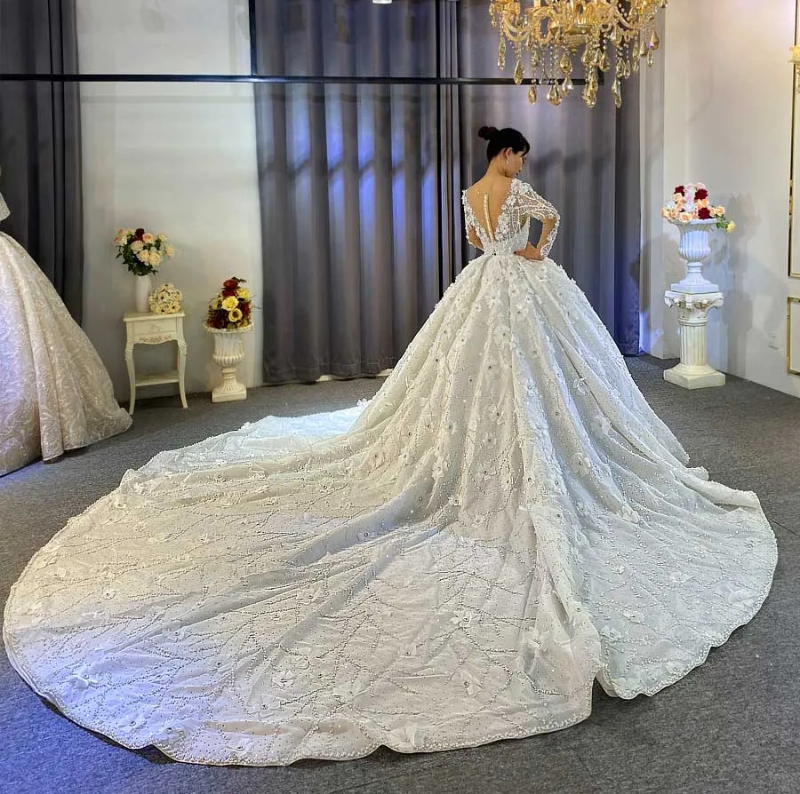 3D Flower Applique Shiny Crystal Beading Ball Gown Wedding Dress Luxury Couture Affordable Custom Made Wedding Dress