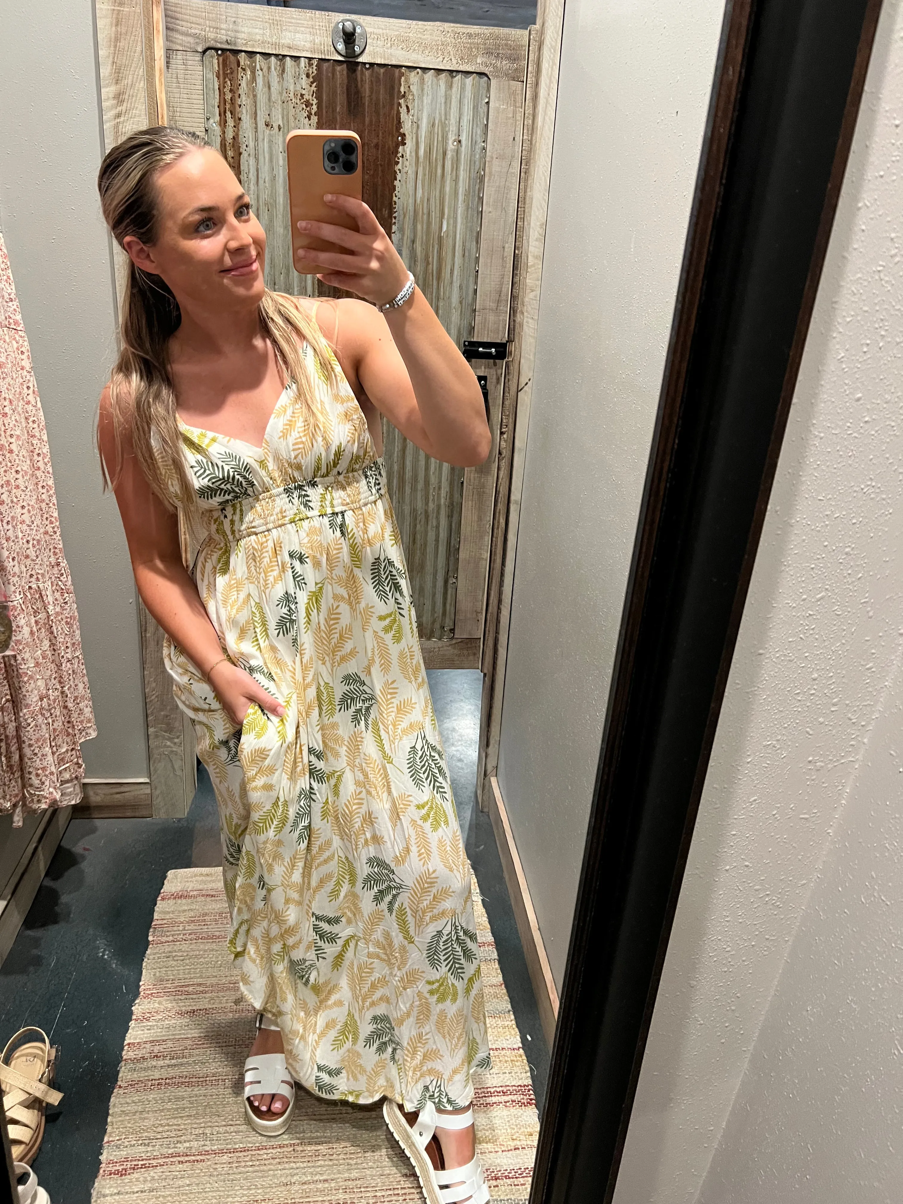 ANNIE TROPICAL LEAF PRINT MAXI DRESS