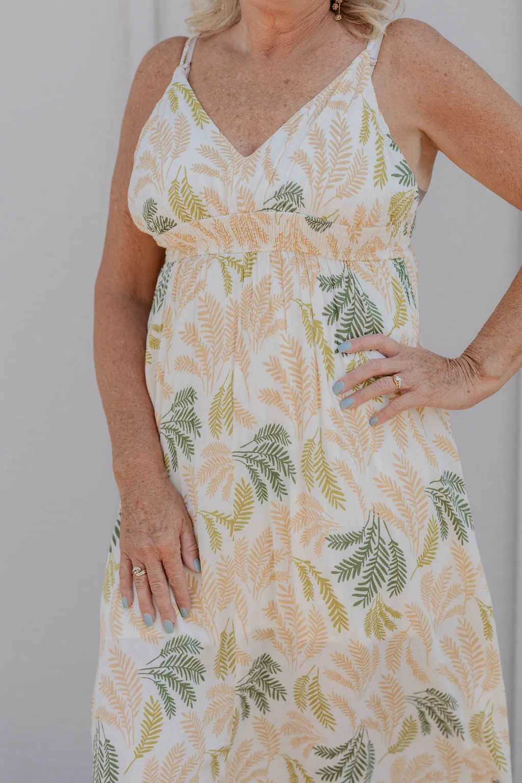 ANNIE TROPICAL LEAF PRINT MAXI DRESS