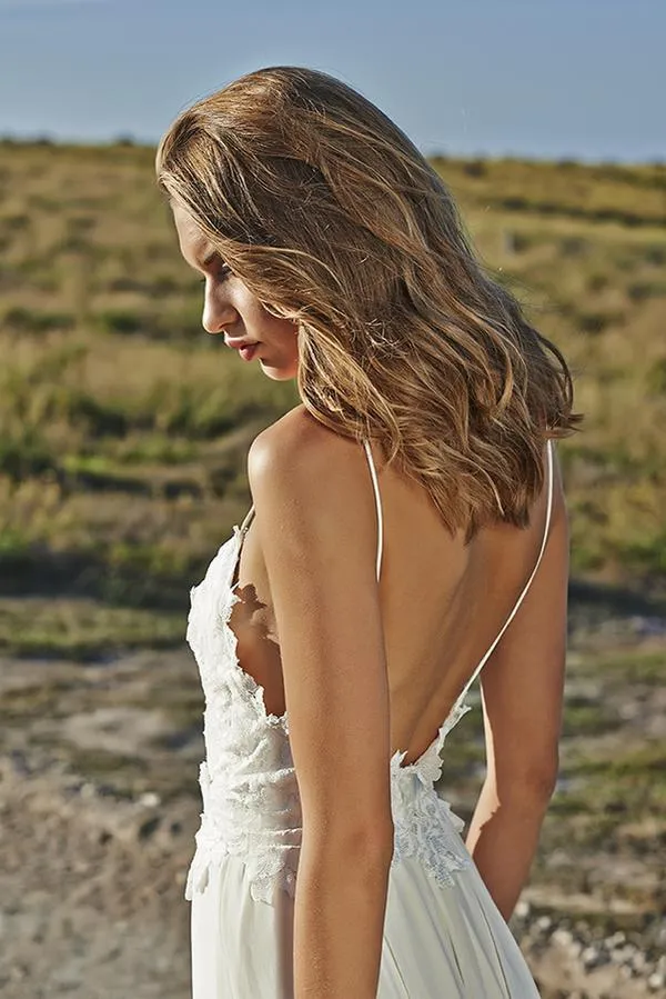 Boho Beach Wedding Dresses Sexy Open Backs Lace White Wedding Gown